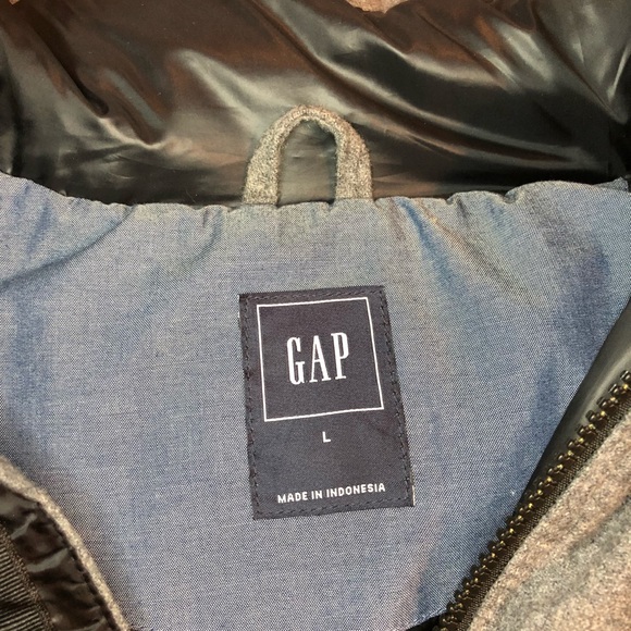 Grey gap vest - Picture 4 of 7